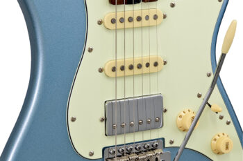 Aria STG-400, metallic ice blue