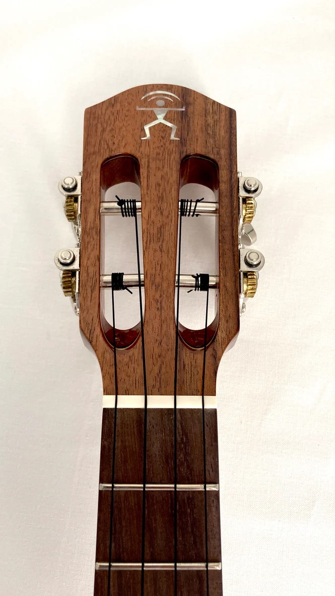 aNueNue AKK3 Tenor Ukulele