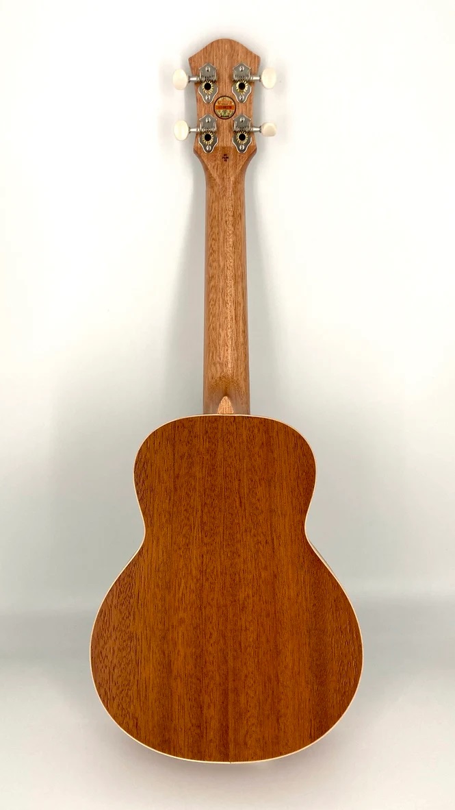 aNueNue UC10 , black forest