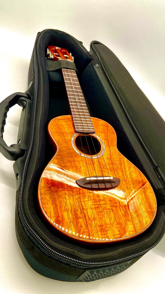 aNueNue AKK3 Tenor Ukulele