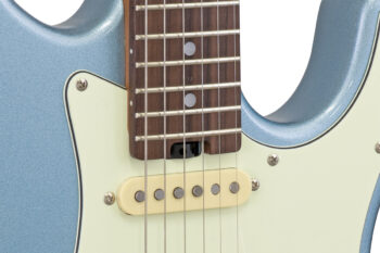 Aria STG-400, metallic ice blue